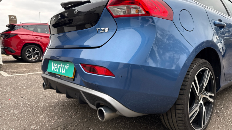 Volvo V40 T3 [152] R DESIGN Edition 5dr Geartronic Petrol Hatchback